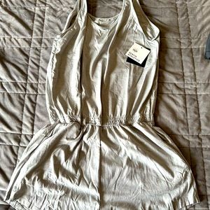 Senita petite romper large gray new with tags